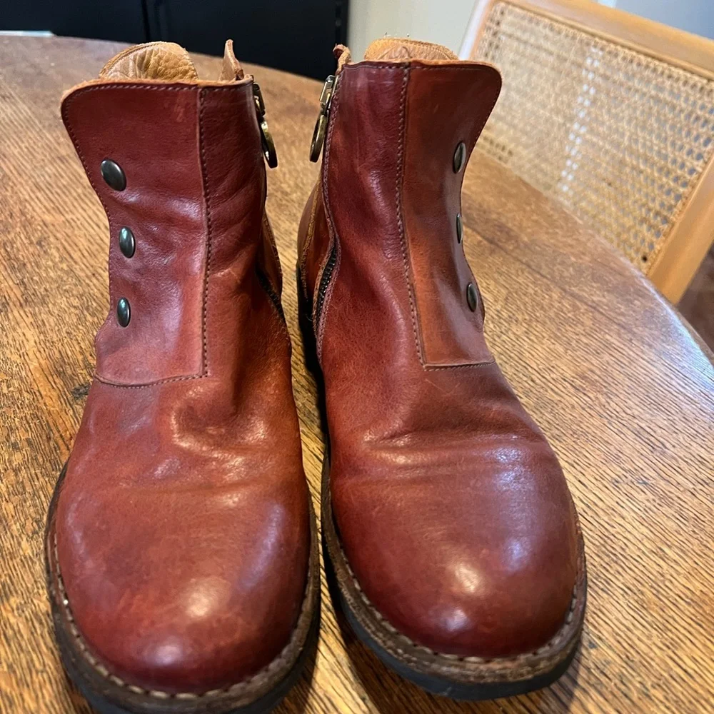 Fiorentini and Baker leather 30’s style ankle boots size 37, fits a 7/8US - Picture 2 of 2
